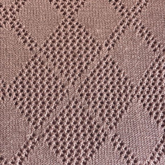 Women’s Large Rose Jaclyn Smith Knot Sweater - Picture 8 of 9